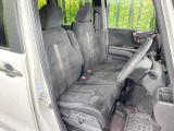 運転席シート廻りは使用感も少なく、良好な状態となっています。丁寧に使われていたことがよくわかりますね。