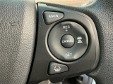 アクセルから足を離しても設定したスピードを保ち走行し、高速道路での疲労軽減に役立つクルーズコントロール付きです!