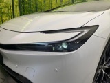 【LEDヘッドライト】悪天候や夜間走行時も良好な視界を確保し安心して運転できる高輝度LEDヘッドライトを装備!点灯速度が早く、消費電力も抑えられています。