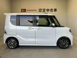 車両右側面からの写真になります。車をご覧になりたい時はお気軽に最寄りの店舗へご相談下さい。