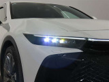 高輝度で点灯速度が速く、しかも消費電力の少ないLEDヘッドライトが装備されています!LEDの明るい光が走行中の視界の確保をサポートして、夜のドライブがより楽しく安全に運転できます♪