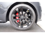 23インチ&rdquo;スタイル5135&rdquo;(グロスブラックフィニッシュ)285/40R23 ピレリ オールシーズンタイヤ装着