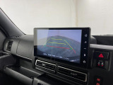 バックカメラついてます。しかもディスプレイオーディオ♪見た目もスマートで操作も簡単。車内の快適さがグッと上がるので日ぜひ一度使ってみてください