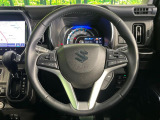 【純正革巻きステアリング】上質な革を使用することで、手にしっかり馴染みとても運転しやすいハンドルです♪