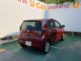 右斜め後ろ
