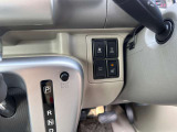 『運転席シートヒーター』・『左電動スライドステップ』など装備充実。