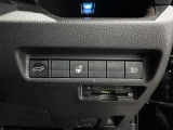 【オートマチックハイビーム】ハイビームとロービームを自動で変更し夜間の運転をサポートしてくれます。