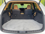【パワーバックドア】スマートキーや運転席のボタンを押すだけでリアゲートが自動で開閉します!荷物を持っている時や、高い位置にあるバックドアを閉める際に便利な機能です♪