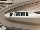 電動格納ドアミラー装備しています★車内からドアミラーの折り畳みや鏡面の調整を行うことが可能です★