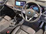 ☆センターパネルを運転席側に僅かに傾けたBMW独特のインパネ☆【駆け抜ける歓び】はここからもスタートしております☆
