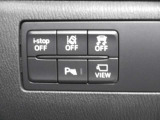 【安全装備も充実】車線逸脱警報システム。バック時の障害物を検知し知らせるパーキングセンサー付きです。