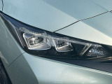LEDヘッドランプ仕様。シャープな白光色のLEDランプを採用しました。夜の視界を明るくしてくれます。