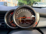 気になるお車がありましたら右の電話番号から直接お店にお問い合わせください。支払方法から車両情報、状態までなんでもご説明させて頂きます。スタッフ一同ご連絡お待ちしております。