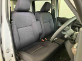 たとえばダイハツのお店にある、たくさんのスマアシ搭載車は、正常に作動する事をしっかり確認します。