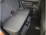 実は後席が意外と広いハスラー!シートを倒せば広い荷室に早変わりです!