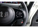 Hondaセンシングの機能のひとつ、アダプティブクルーズコントロール付!アクセルから足を離しても設定したスピードと前車との車間を保ち走行してくれます!車線維持もアシスト☆高速道路で疲労軽減ですね☆