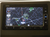 純正スタンダードインターナビ(VXM-224VFi)&バックカメラが装備されているので、普段の使い勝手もロングドライブも快適です。