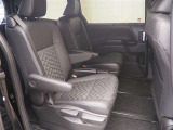 ゆとりある広々とした車内空間は、ドライブを始め買い物やレジャーなど、幅広く活躍します。一人でもみんなとでもお出かけを楽しみましょう!