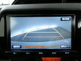 バックガイドモニターで、後方を確認しながら安心して駐車することができます。運転初心者も熟練者も必須の機能ですよ!