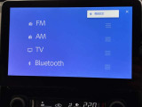 ブルートゥースに接続することにより、スマホに入ったお気に入りの音楽を車内で楽しむことができます♪あると本当に便利な機能になっています!