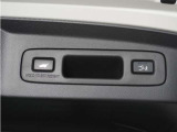 ◆予約クローズ機能付きパワーテールゲート◆キーや運転席のボタン、ハンズフリー機能など多彩なアクセスで自動開閉できます。