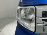 LEDヘッドライトは、点灯の瞬間から最大光量を発揮し、突然暗くなるトンネルなどでの安定感を高めます。