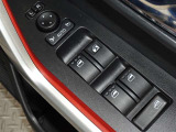 電動格納式ドアミラー・パワーウインドウを装備しています。