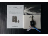 メンテナンスノート、取扱説明書付いています!おクルマの情報が、ギュッと凝縮★ 今までの整備記録が記載されている、大事な物です★