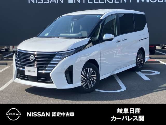 セレナ 1.4 e-POWER ハイウェイスターV