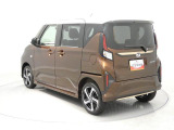【お出かけが楽しくなる】日常の移動をスマートにこなす存在。スーパーの駐車場など狭いスペースでも停めやすく、毎日のお買い物がラクに行えるのが特徴です。