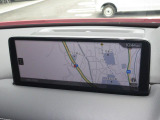 マツダコネクトの8.8インチワイドセンターディスプレイです。『Android Auto』『Apple CarPlay』や独自のコネクテッドサービスに対応したインターフェイスシステムです。