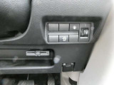 高速道路の料金所もノンストップで通過できるETCが備わっています。