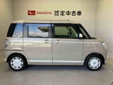 車両右側面からの写真になります。車をご覧になりたい時はお気軽に最寄りの店舗へご相談下さい。