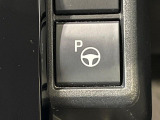 【駐車支援システム】駐車スペースを検知し、スムーズな駐車をアシスト。狭いスペースへの駐車など、駐車に自信の無い方におすすめの機能です♪