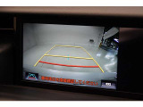 バックモニターがあれば車庫入れ時など、後ろが確認できて安心です。運転に自信がない方にはおすすめの装備です。ただし、バック時目視での確認も忘れずに。