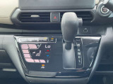 タッチパネル式オートエアコン ☆CVT無段変速機 変則ショックが少なく低燃費