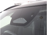 TOYOTA SAFETY SENSEは道路状況、車両状態、天候状態及びドライバーの操作状況などによっては、作動しない場所があります。あくまで運転補助機能です。