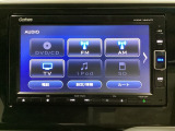 ナビゲーションはフルセグTV対応のGathers純正メモリーナビを搭載しています。Bluetoothオーディオ機能がありますので、スマートフォンなどの音楽も再生できます。