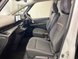 【車内ルームクリーニング済】専門スタッフにより車内はきれいにルームクリーニングを行っております。