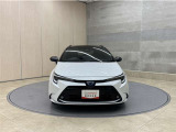 お車購入のポイントとなるフロントマスクです!シャープな目つきが印象的なデザインのヘッドランプです。