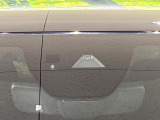 【スマートブレーキサポート】走行中に前方の車両等を認識し、衝突しそうな時は警報とブレーキで衝突回避と被害軽減をアシスト。より安全にドライブをお楽しみいただけます。