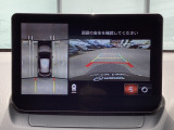 狭い場所での駐車やすれ違いなどでより的確な運転操作に役立つ360&deg;ビューモニターが装備されています。