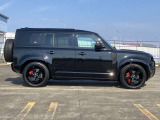 【プライバシーガラス メーカーop価格￥85000】プライバシーガラスにより車全体を引き締まった印象にします。もちろん、防犯にも繋がります。