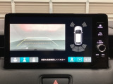 バックでの車庫入れも安心です! リアカメラが付いているバックモニター付のナビディスプレーを装備しております。バンパーについているソナーや、操作線もついており距離感も画面から確認できます。