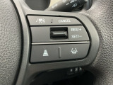アクセルから足を離しても設定したスピードを保ち走行し、高速道路での疲労軽減に役立つクルーズコントロール付きです!