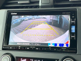 【バックカメラ】駐車時に後方がリアルタイム映像で確認できます。大型商業施設や立体駐車場での駐車時や、夜間のバック時に大活躍!運転スキルに関わらず、今や必須となった装備のひとつです!