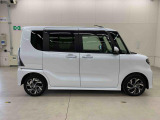 軽自動車、小型車を中心に常時300台展示車を御用意させて頂いております