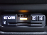 ■【ETC車載器】が装備されています。セットアップをしてお渡しとなり、ETCカードを差し込むだけで高速道路の利用が可能です。