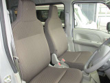 足元ゆったりで運転が楽しくなります。
