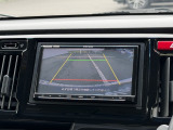 駐車時に便利なバックカメラを装備しています。